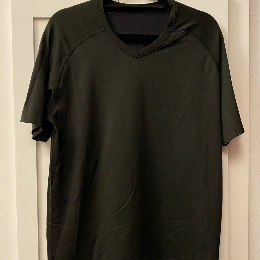 Lululemon Men’s Metal Tech Vent Short Sleeve
